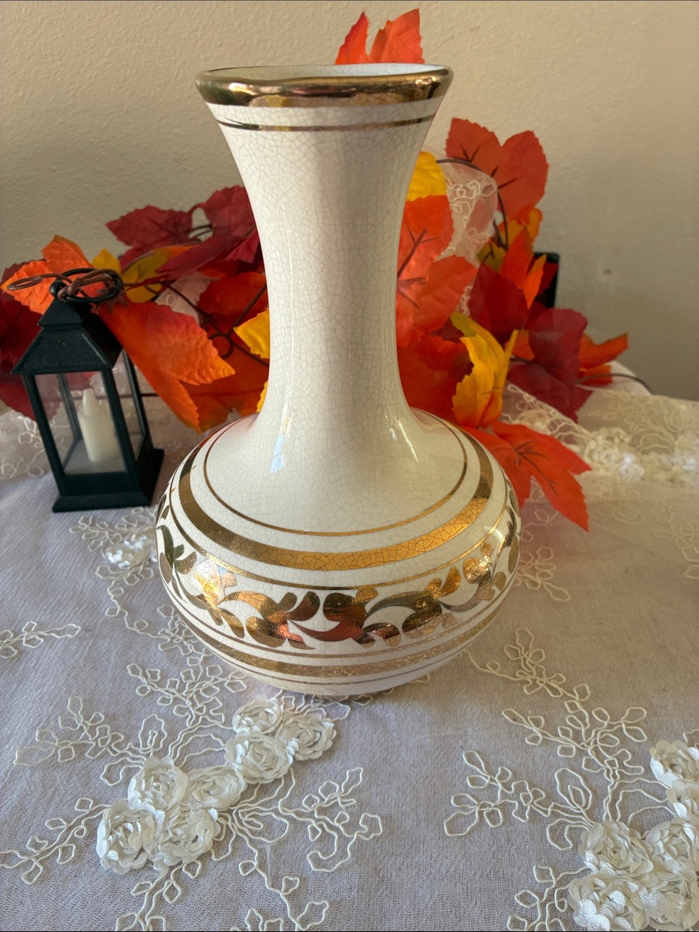 JACKSON White and Gold Ceramic Decorative Vase